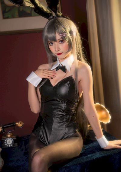 女士邀请函4_国产剧高清视频播放